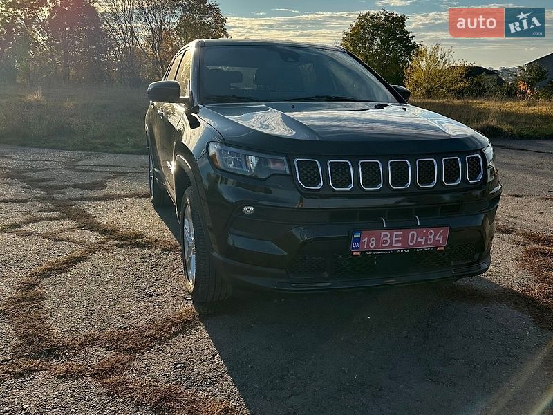 Внедорожник / Кроссовер Jeep Compass 2023 в Ровно