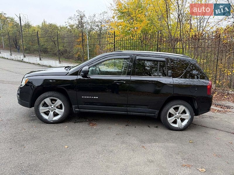 Внедорожник / Кроссовер Jeep Compass 2013 в Киеве