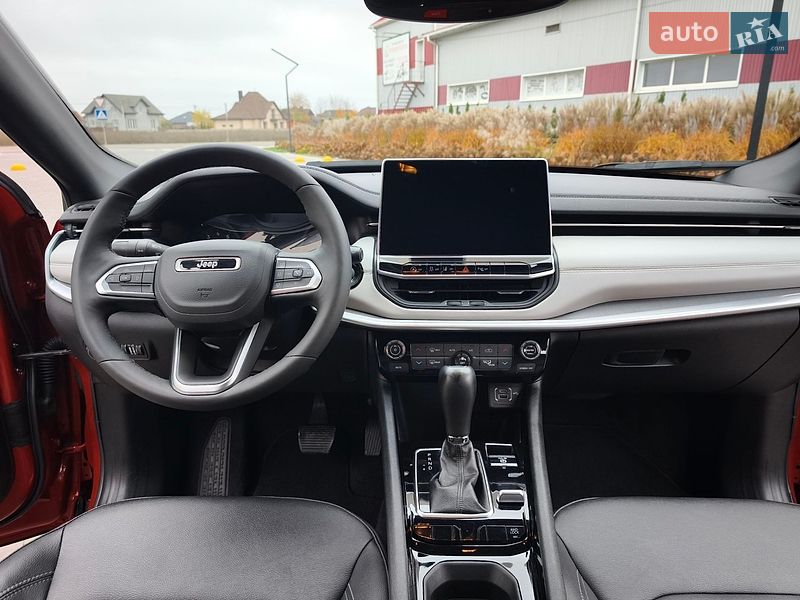 Позашляховик / Кросовер Jeep Compass 2025 в Луцьку фото 28 Позашляховик / Кросовер Jeep Compass 2025 в Луцьку