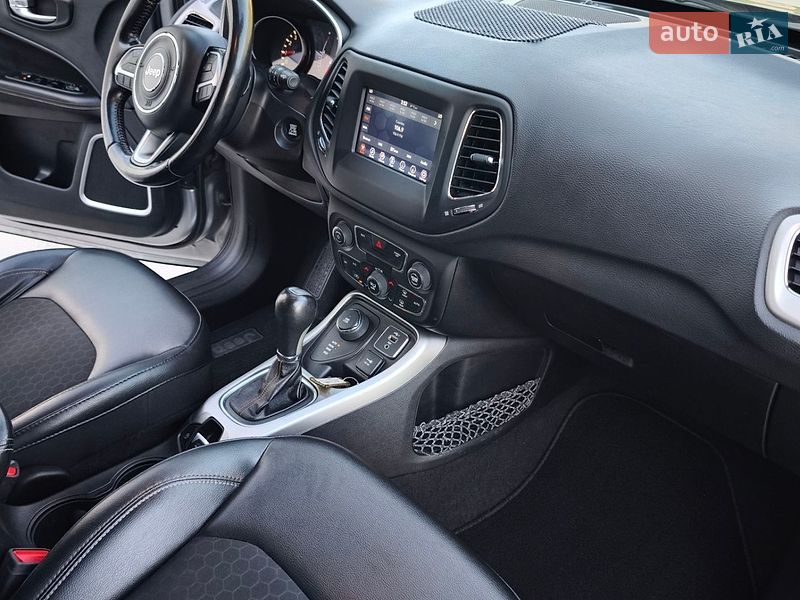 Внедорожник / Кроссовер Jeep Compass 2020 в Луцке