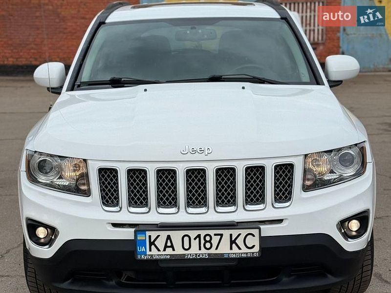 Позашляховик / Кросовер Jeep Compass 2015 в Чернігові
