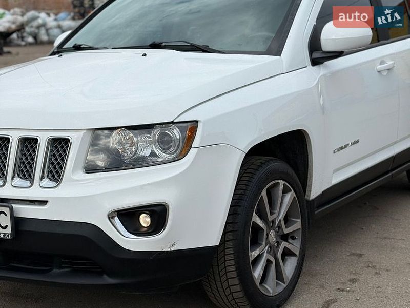 Позашляховик / Кросовер Jeep Compass 2015 в Чернігові