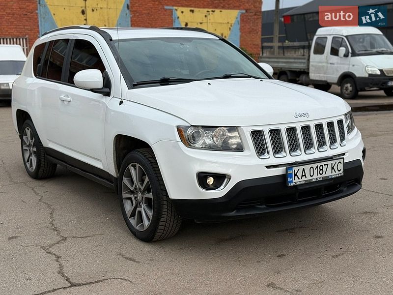 Позашляховик / Кросовер Jeep Compass 2015 в Чернігові