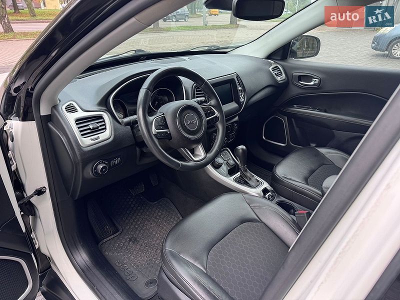 Внедорожник / Кроссовер Jeep Compass 2017 в Ровно