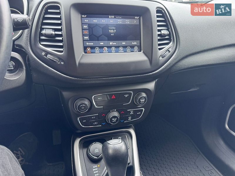 Внедорожник / Кроссовер Jeep Compass 2017 в Ровно