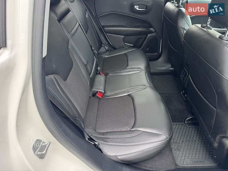 Внедорожник / Кроссовер Jeep Compass 2017 в Ровно