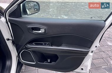 Внедорожник / Кроссовер Jeep Compass 2017 в Ровно