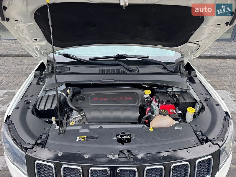 Внедорожник / Кроссовер Jeep Compass 2017 в Ровно