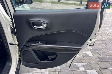 Внедорожник / Кроссовер Jeep Compass 2019 в Ровно