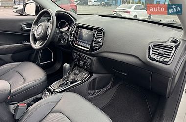 Внедорожник / Кроссовер Jeep Compass 2018 в Киеве