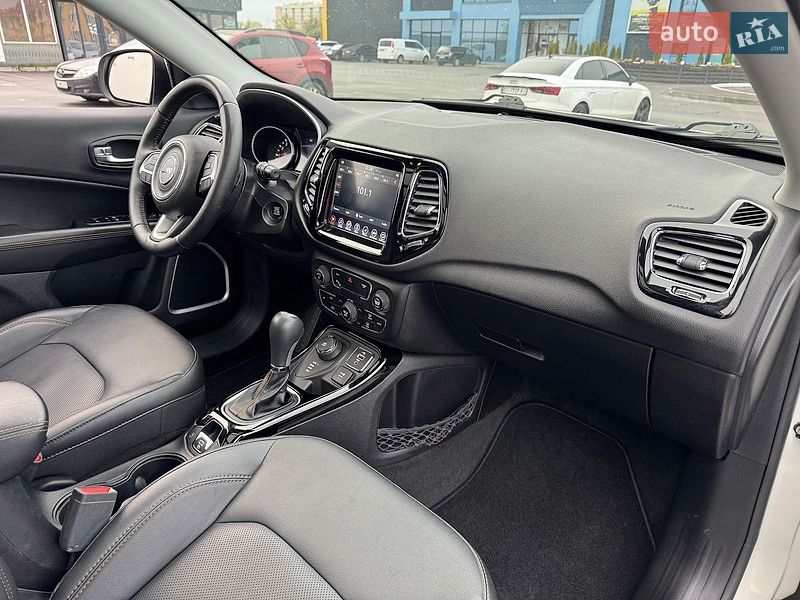 Внедорожник / Кроссовер Jeep Compass 2018 в Киеве