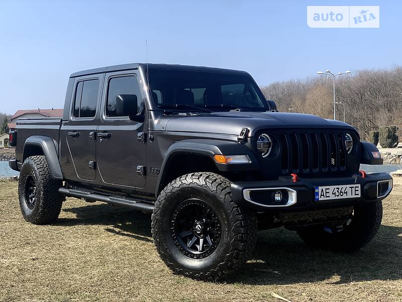 Jeep Gladiator RougeCountry offroad