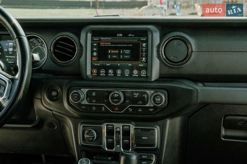 Пикап Jeep Gladiator 2020 в Луцке фото 13 Пикап Jeep Gladiator 2020 в Луцке