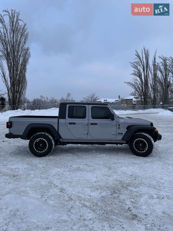 Пикап Jeep Gladiator 2019 в Киеве