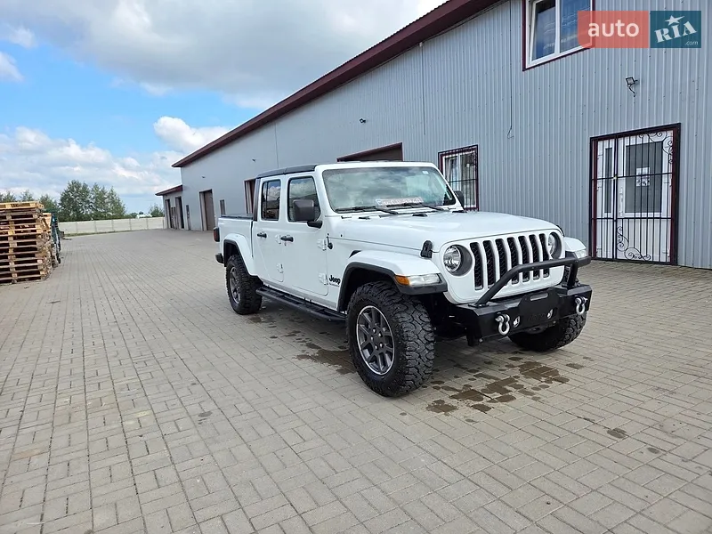 Jeep Gladiator 2021