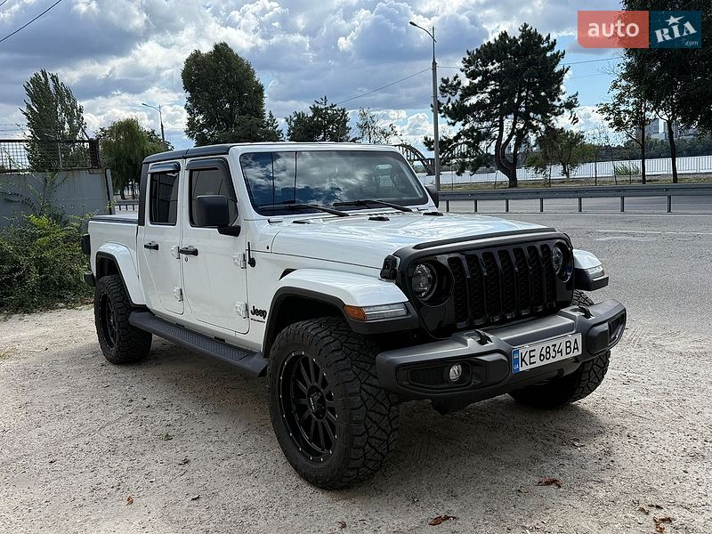Пікап Jeep Gladiator 2023 в Дніпрі