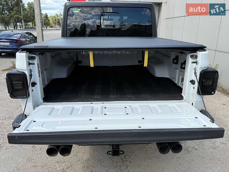 Пікап Jeep Gladiator 2023 в Дніпрі