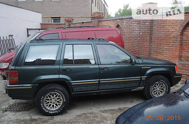 Внедорожник / Кроссовер Jeep Grand Cherokee 1993 в Харькове