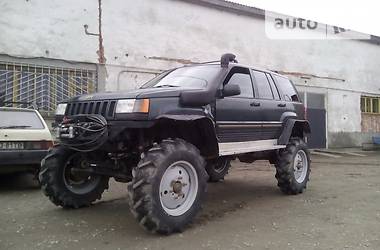 Внедорожник / Кроссовер Jeep Grand Cherokee 1994 в Самборе