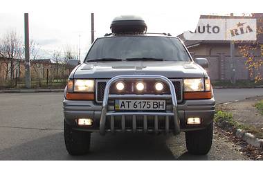 Позашляховик / Кросовер Jeep Grand Cherokee 1995 в Івано-Франківську