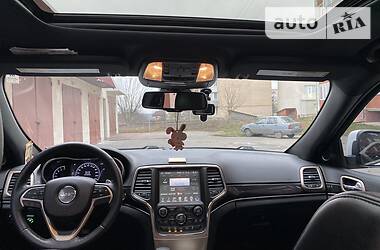 Позашляховик / Кросовер Jeep Grand Cherokee 2016 в Чорткові