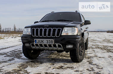 Внедорожник / Кроссовер Jeep Grand Cherokee 2003 в Корсуне-Шевченковском