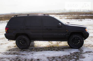 Внедорожник / Кроссовер Jeep Grand Cherokee 2003 в Корсуне-Шевченковском