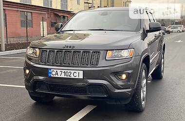 Позашляховик / Кросовер Jeep Grand Cherokee 2015 в Києві