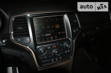 Позашляховик / Кросовер Jeep Grand Cherokee 2014 в 