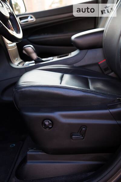 Позашляховик / Кросовер Jeep Grand Cherokee 2016 в Києві фото 21 Позашляховик / Кросовер Jeep Grand Cherokee 2016 в Києві