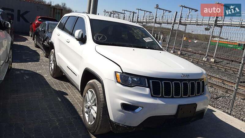 Внедорожник / Кроссовер Jeep Grand Cherokee 2016 в Сумах