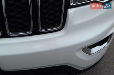 Внедорожник / Кроссовер Jeep Grand Cherokee 2016 в Сумах