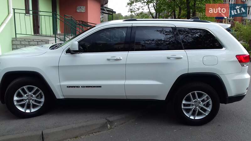 Внедорожник / Кроссовер Jeep Grand Cherokee 2016 в Сумах