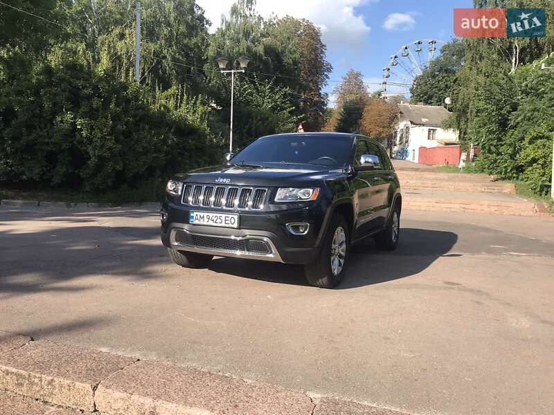 Внедорожник / Кроссовер Jeep Grand Cherokee 2015 в Житомире