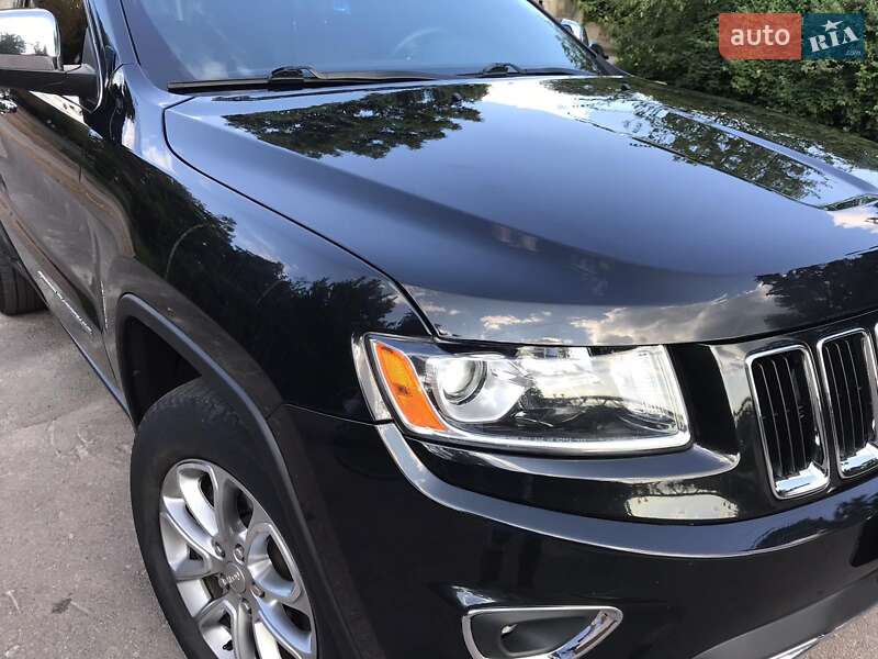 Внедорожник / Кроссовер Jeep Grand Cherokee 2015 в Житомире