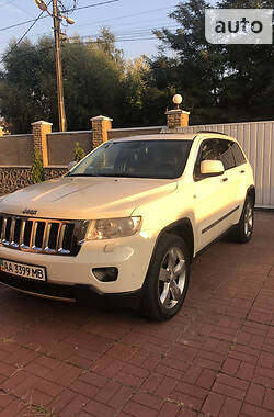 Позашляховик / Кросовер Jeep Grand Cherokee 2012 в Києві