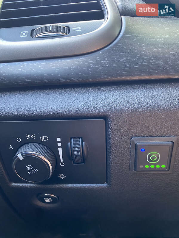 Внедорожник / Кроссовер Jeep Grand Cherokee 2017 в Киеве фото 23 Внедорожник / Кроссовер Jeep Grand Cherokee 2017 в Киеве