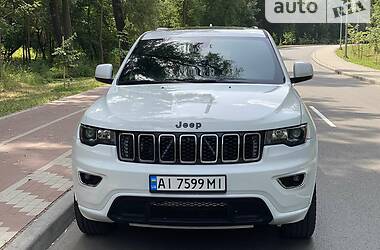 Универсал Jeep Grand Cherokee 2017 в Киеве