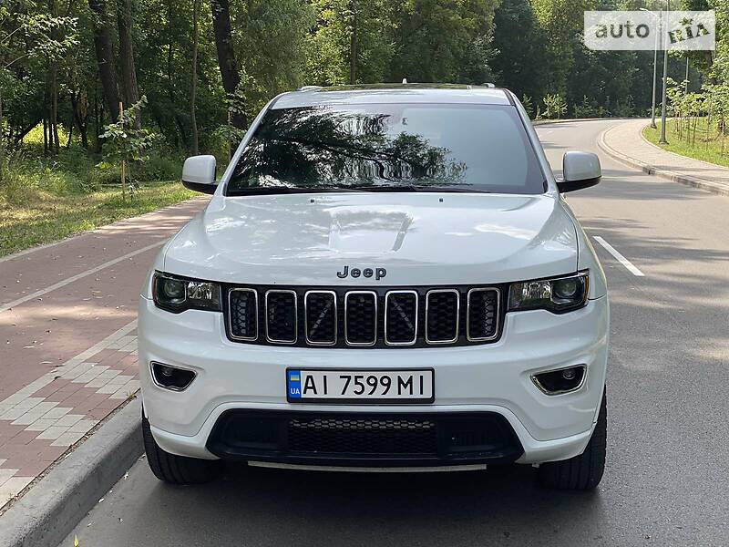 Універсал Jeep Grand Cherokee 2017 в Києві