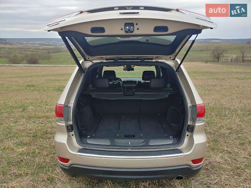 Внедорожник / Кроссовер Jeep Grand Cherokee 2015 в Львове фото 3 Внедорожник / Кроссовер Jeep Grand Cherokee 2015 в Львове