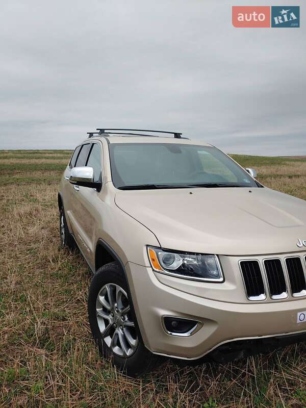 Внедорожник / Кроссовер Jeep Grand Cherokee 2015 в Львове фото 7 Внедорожник / Кроссовер Jeep Grand Cherokee 2015 в Львове
