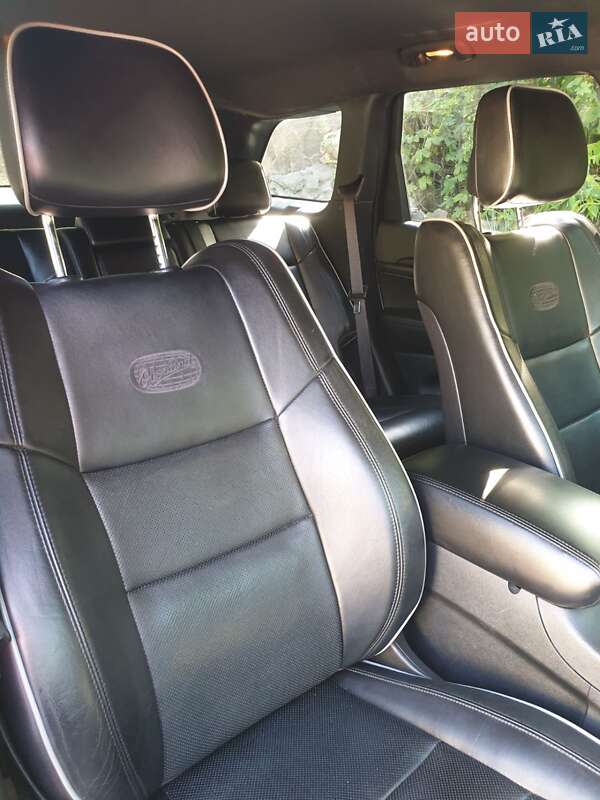 Позашляховик / Кросовер Jeep Grand Cherokee 2013 в Чернівцях