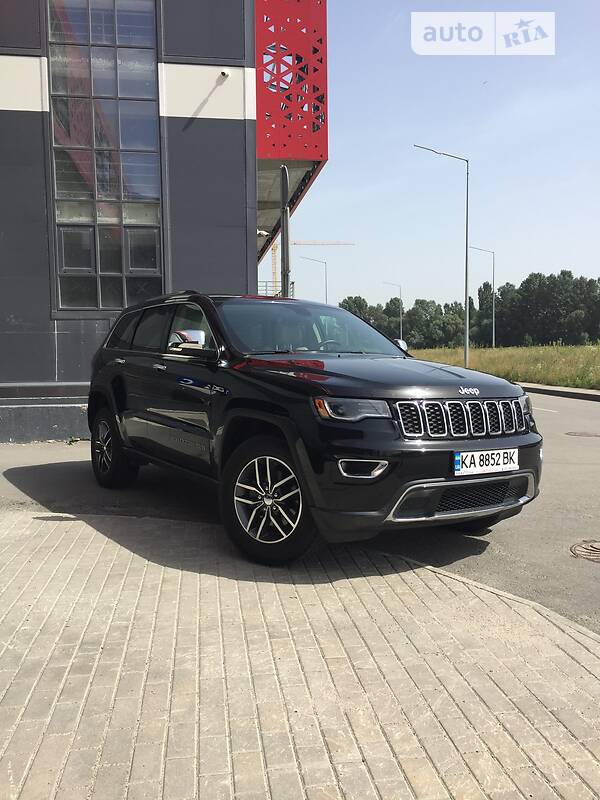 Внедорожник / Кроссовер Jeep Grand Cherokee 2017 в Киеве