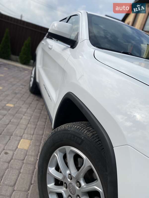 Внедорожник / Кроссовер Jeep Grand Cherokee 2016 в Виннице