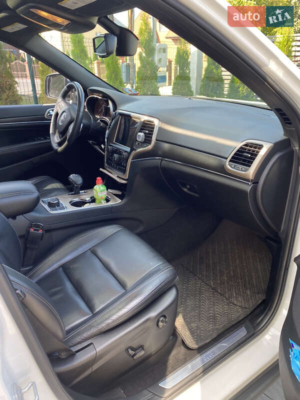 Позашляховик / Кросовер Jeep Grand Cherokee 2015 в Луцьку фото 17 Позашляховик / Кросовер Jeep Grand Cherokee 2015 в Луцьку