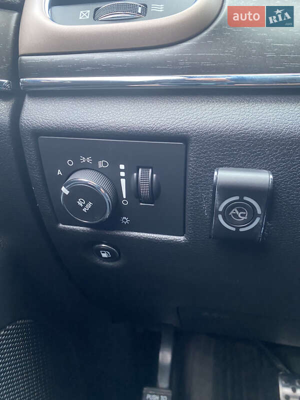 Позашляховик / Кросовер Jeep Grand Cherokee 2015 в Луцьку фото 24 Позашляховик / Кросовер Jeep Grand Cherokee 2015 в Луцьку