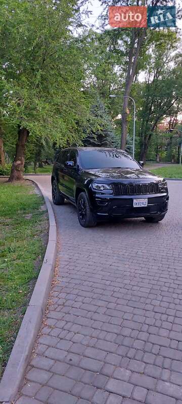 Внедорожник / Кроссовер Jeep Grand Cherokee 2020 в Кривом Роге