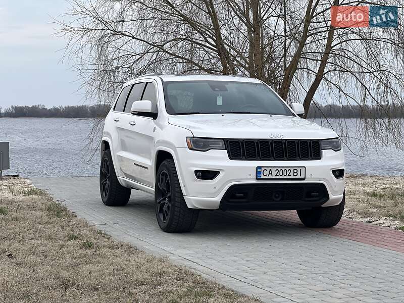 Jeep Grand Cherokee 2016