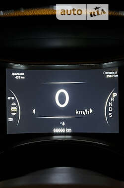 Позашляховик / Кросовер Jeep Grand Cherokee 2014 в 