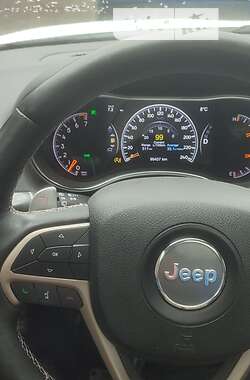 Внедорожник / Кроссовер Jeep Grand Cherokee 2017 в Чутове